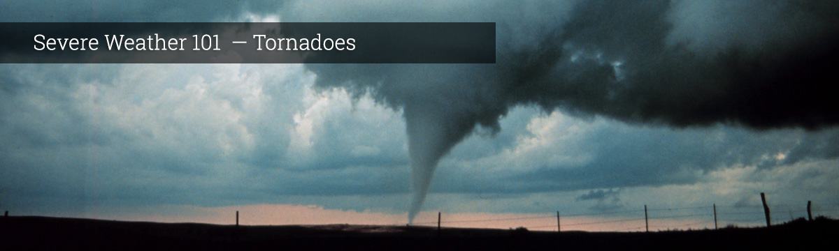 How long does it take a tornado to form and touch the ground?