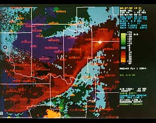 The Doppler velocity field of a nearly two-dimensional squall line observed with the WSR-88D Doppler radar in Norman, Okla., on 4 May 1989